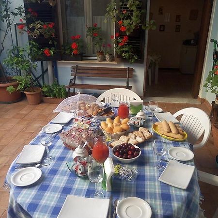 I Tre Scalini Bed & Breakfast Stintino Exterior photo